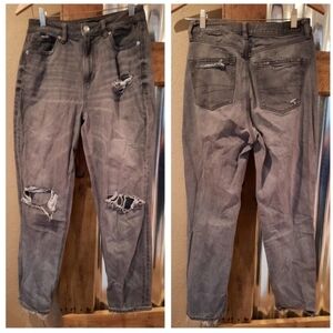 Distressed Grey Jeans Sz 4 American Eagle Relaxed Holey